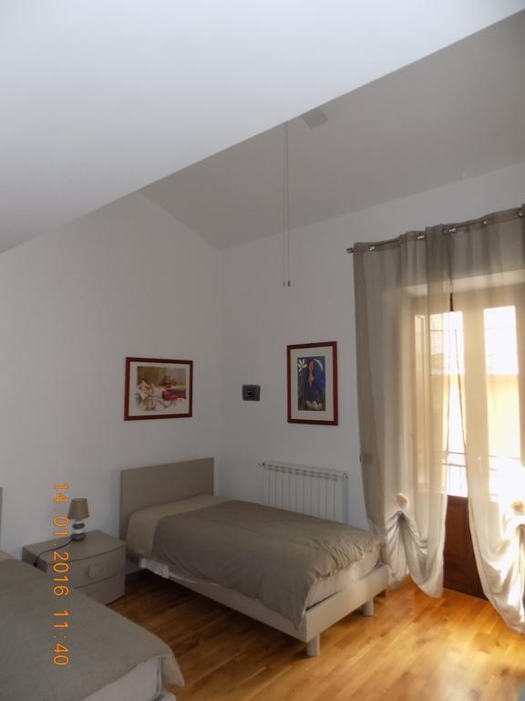 B&B Porta Delle Madonie Campofelice Di Roccella Extérieur photo