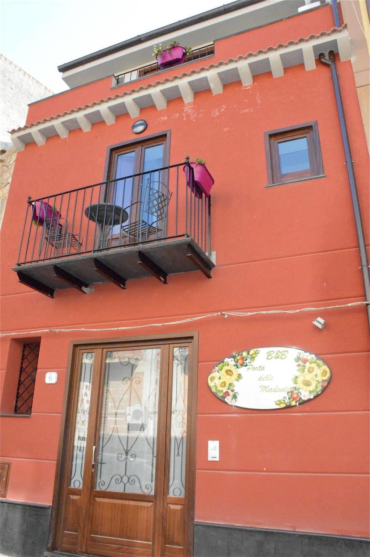 B&B Porta Delle Madonie Campofelice Di Roccella Extérieur photo